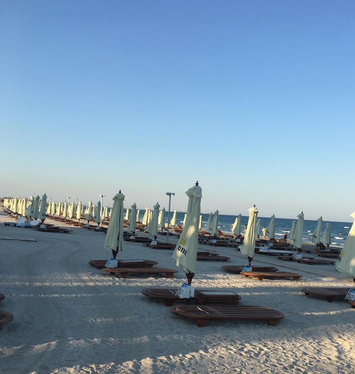 Arthemis Apartment Mamaia Eksteriør bilde