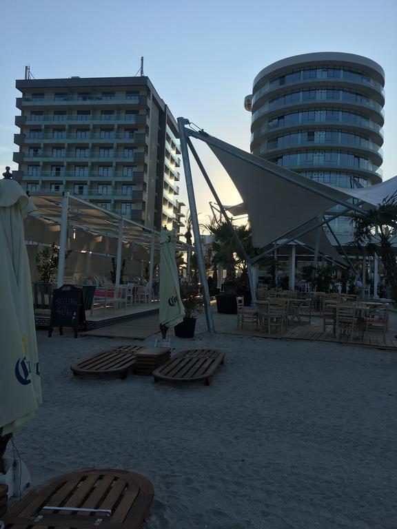Arthemis Apartment Mamaia Eksteriør bilde