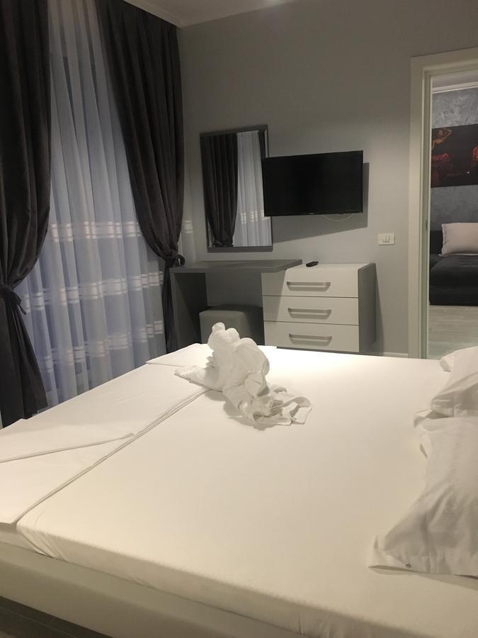 Arthemis Apartment Mamaia Eksteriør bilde