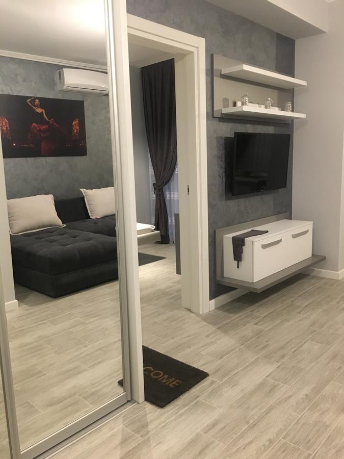 Arthemis Apartment Mamaia Eksteriør bilde